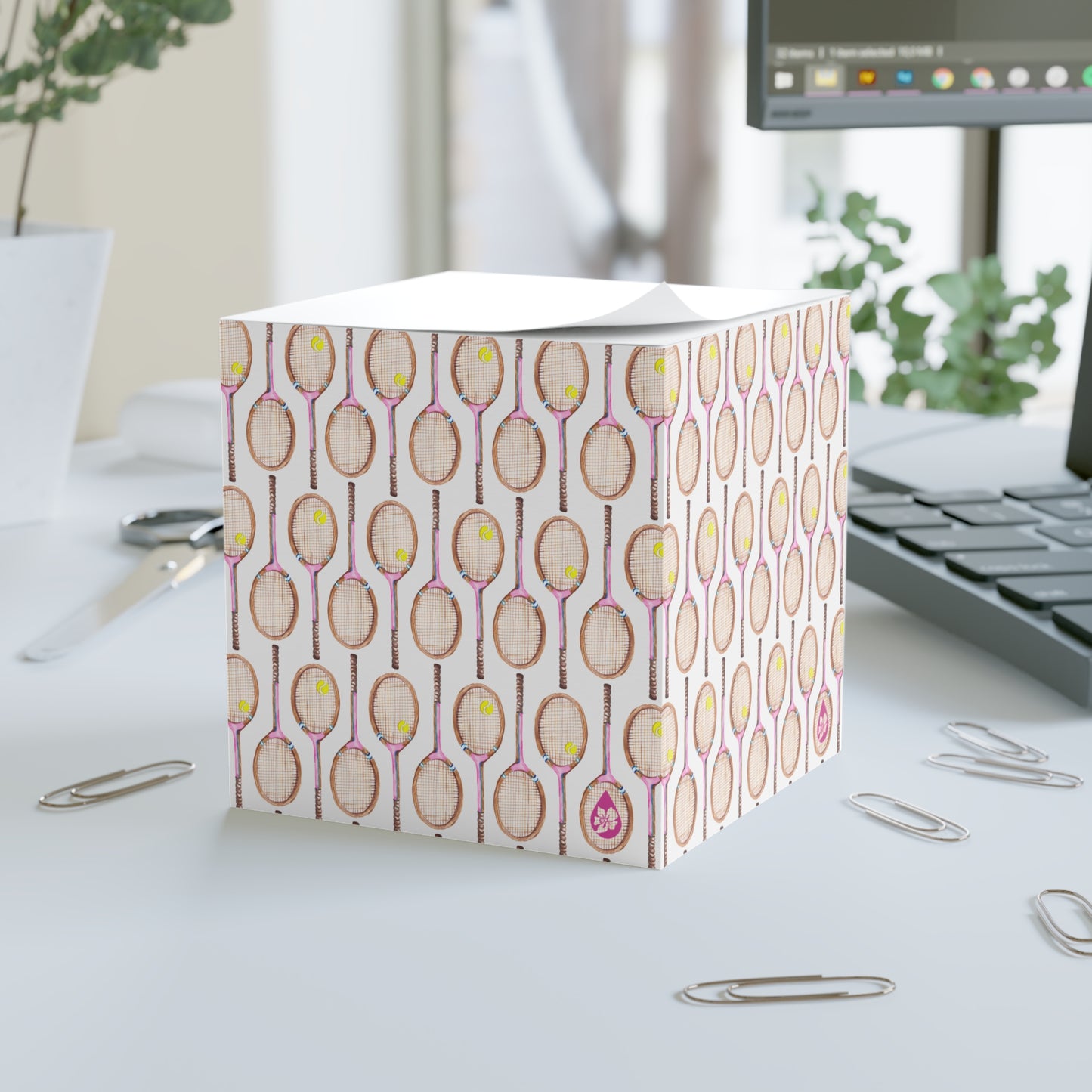 Top Spin Note Cube