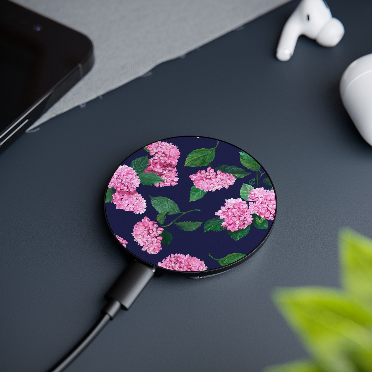 Patterned Magnetic Induction Charger