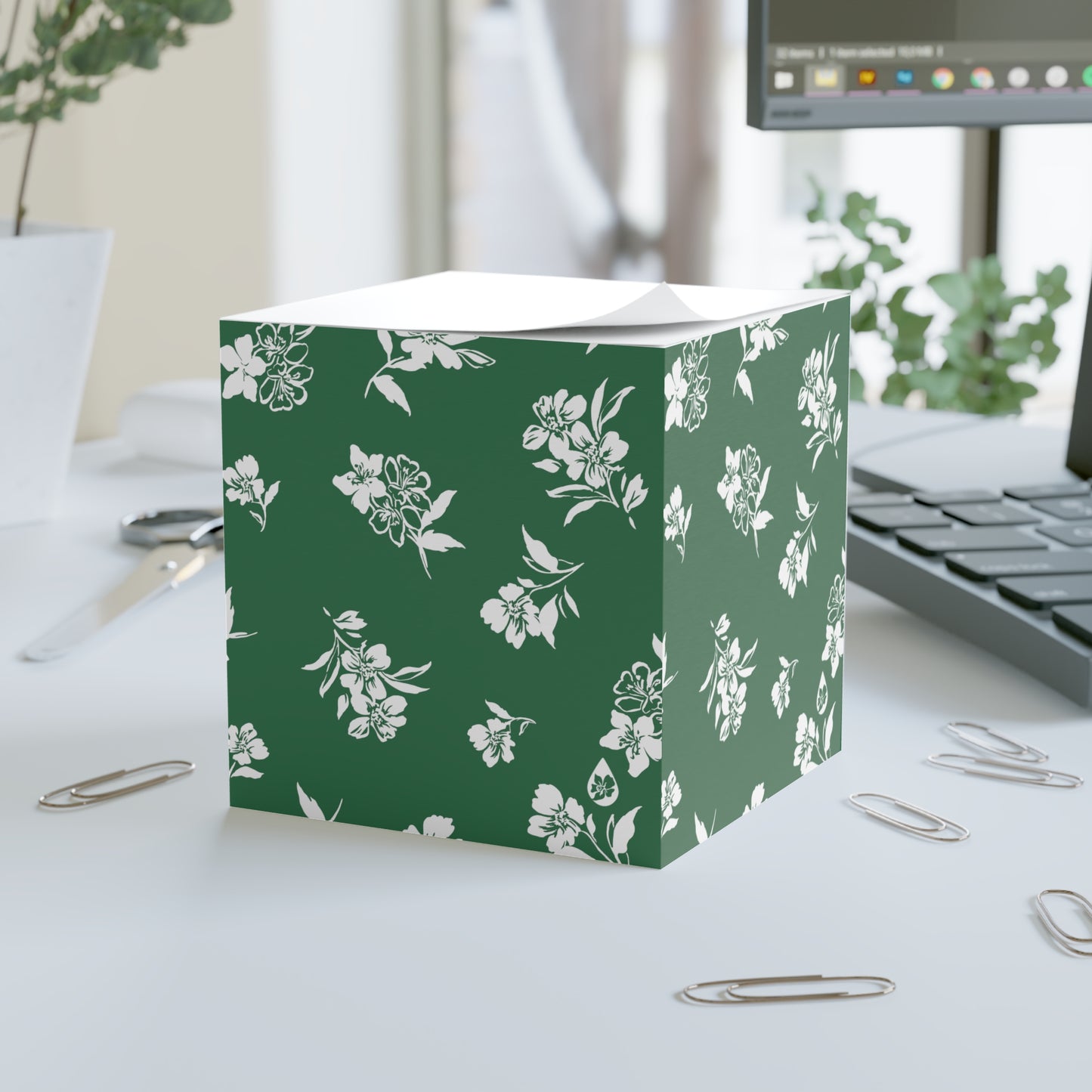 Inky Floral Note Cube